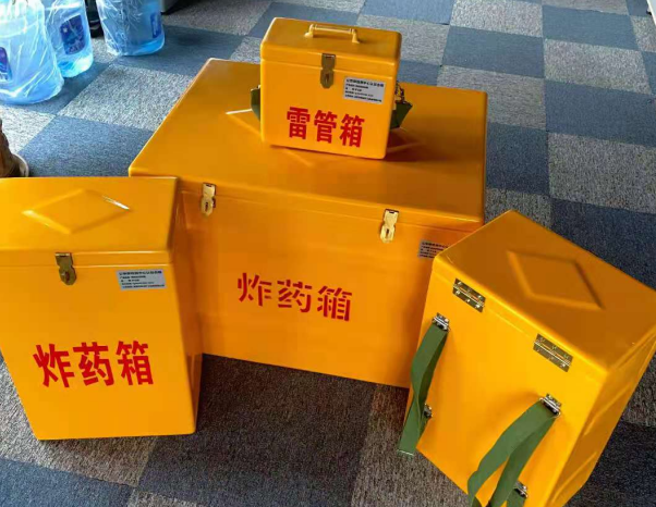 驻马店不同环境下如何选择炸药箱雷管箱