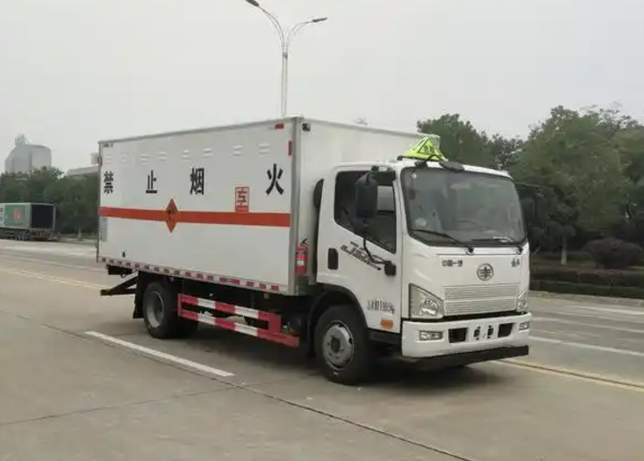 驻马店爆破器材运输车可以上高速吗？